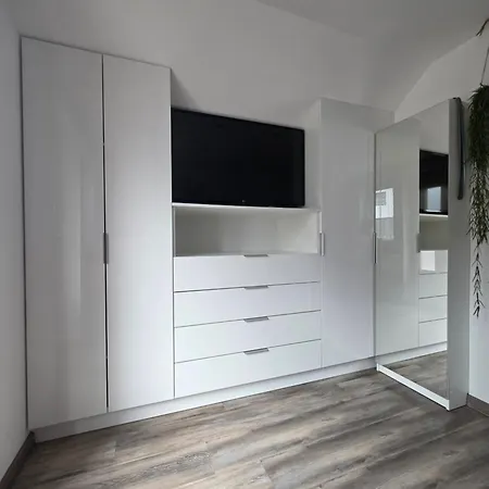 Apartment & Jurcek *