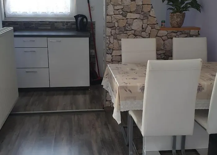 & Jurcek Apartman Luče